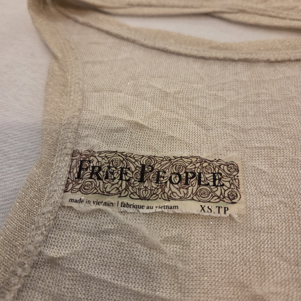 FREE PEOPLE Golden Metallic Sparkle Hi Lo Crinkle Textured Tank Top Women's XS - Picture 9 of 11